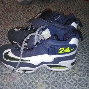 Nike air griffey max one gs navy voly colors